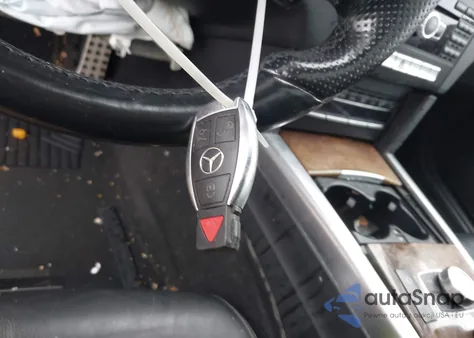 2014 Mercedes-Benz E 350 4Matic z USA, uszkodzony, nr VIN WDDHF8JB0EB078196